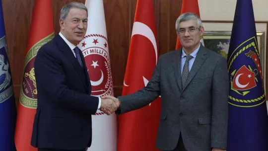 Bakan Akar: 'Görünen o dur ki bu savaş kolay kolay bitmeyecek'