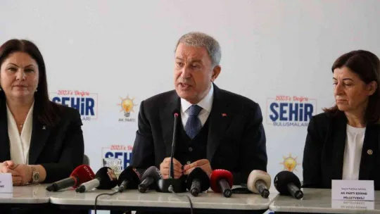 Bakan Akar: 'Yunan adaları silahlandırılıyor'