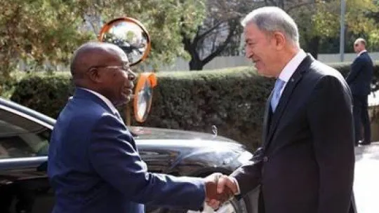 Bakan Akar, Kongo Demokratik Cumhuriyeti Milli Savunma Bakanı Kurhenga ile görüştü