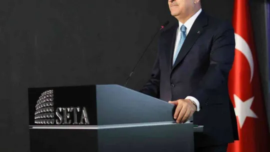 Bakan Çavuşoğlu: '(Ege'de) Meşru ve hayati çıkarlarımıza zarar verecek oldubittiyi kesinlikle kabul etmeyiz'