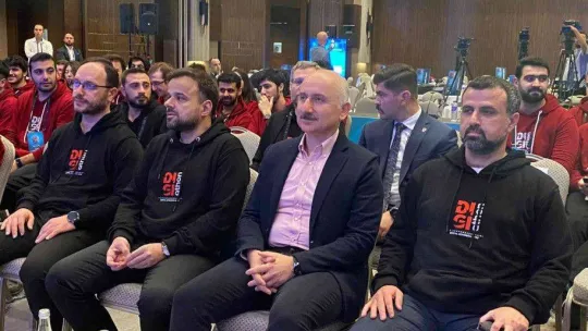 Bakan Karaismailoğlu: 'Siber güvenliğin, coğrafi sınır güvenliği kadar önemli olduğunu biliyoruz'