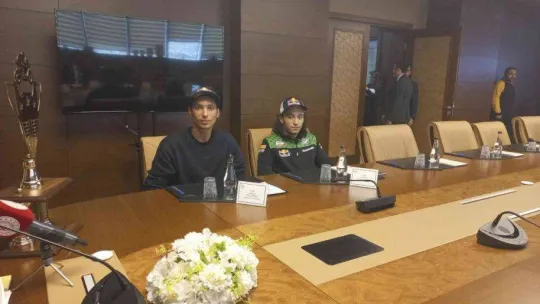 Bakan Kasapoğlu, dünya şampiyonu milli motosikletçileri ağırladı