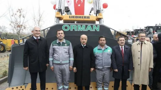 Bakan Kirişci: 'Yanan yerlerin imara açtığını kasti söylemek ihanettir'