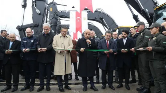 Bakan Kirişci: 'Yanan yerlerin imara açtığını kasti söylemek ihanettir'