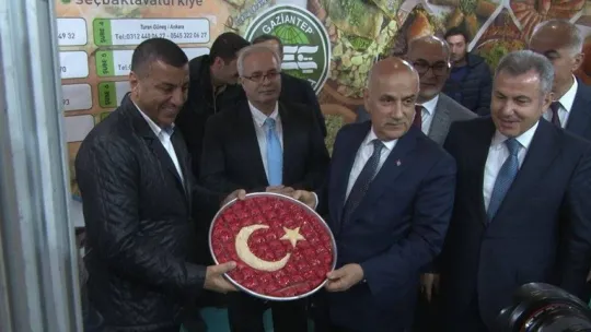 Bakan Kirişci, Adana Tanıtım Günleri açılışına katıldı