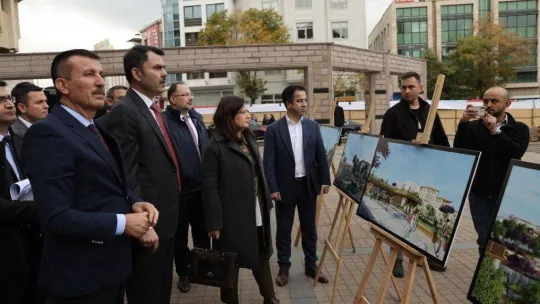 Bakan Kurum: 'Başkentimizi tarihi Samanpazarı Meydanı'na yeniden kavuşturacak adımları atıyoruz'