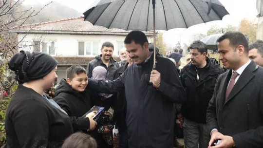 Bakan Kurum: 'Düzce'de 300 ekibimizle hasar tespit çalışmalarımız sürüyor'