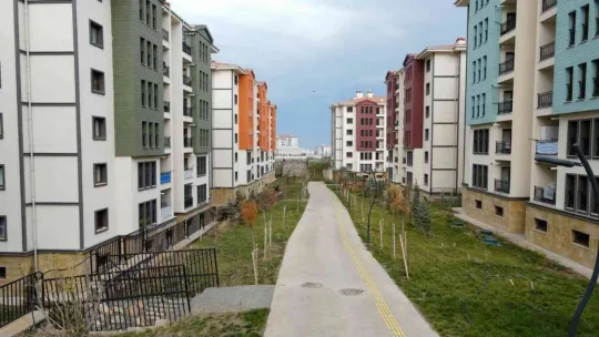 Bakan Kurum: '(Elazığ merkezli deprem) Afeti yaşayan Malatya'mızda el birliğiyle zor günlerin üstesinden geldik'