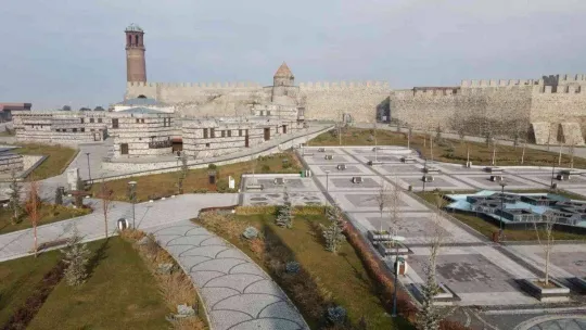 Bakan Kurum'dan Erzurum Kent Meydanı çalışmalarıyla ilgili paylaşım
