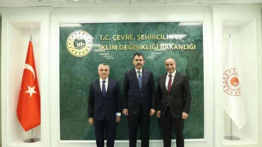 Bakan Kurum, Şırnak Valisi Bilgin ve AK Parti Şırnak Milletvekili Birlik ile görüştü