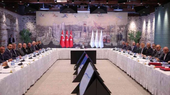 Bakan Nebati, inşaat sektörü temsilcileriyle bir araya geldi