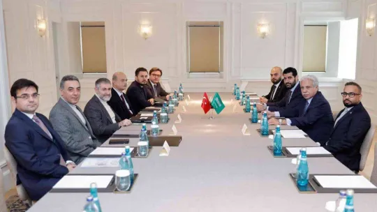 Bakan Nebati, Suudi Arabistan Ticaret Bakanı Al Qasabi ile bir araya geldi