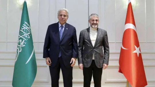 Bakan Nebati, Suudi Arabistan Ticaret Bakanı Al Qasabi ile bir araya geldi