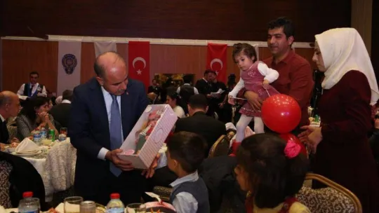 Bakan Soylu: 'Sevgi bütün engelleri aşar'