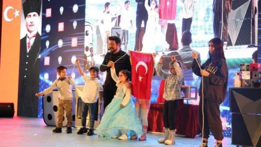 Bakan Soylu: 'Sevgi bütün engelleri aşar'