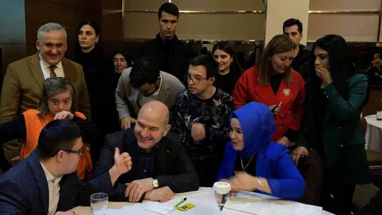 Bakan Soylu, engelli vatandaşlar ve aileleriyle bir araya geldi