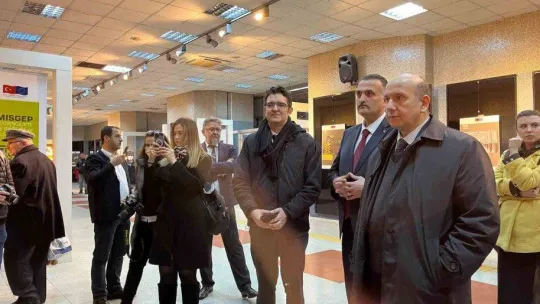 Bakan Yardımcısı Alpkan 'İSG Merceğinden Geleceğe Güvenle Bak' fotoğraf sergisine katıldı