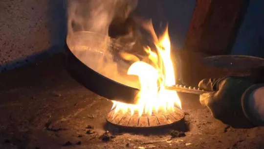 Bakırcılar Çarşısı'nın tek bakır ustası