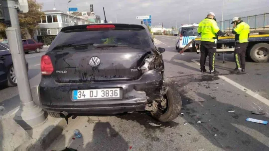 Bakırköy'de trafik kazası: 2 yaralı