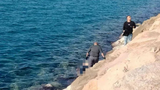 Balık tutarken denize düşen şahıs hayatını kaybetti