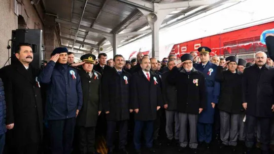Balıkesir Ata'sını karla karşıladı
