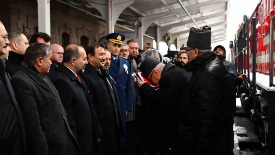 Balıkesir Ata'sını karla karşıladı