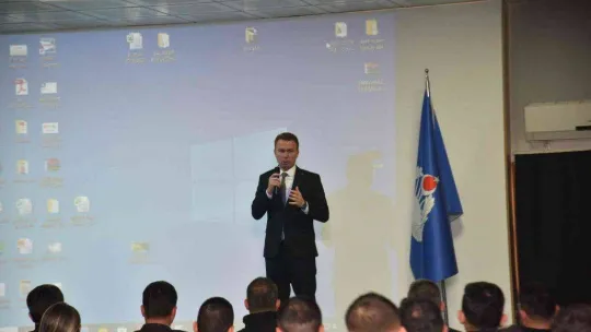 Balıkesir Büyükşehir'den, zabıtalara yönetmelik eğitimi