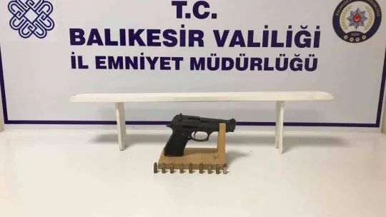Balıkesir'de 17 aranan şahıstan 11'i tutuklandı