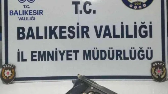 Balıkesir'de 37 aranan şahıstan 20'si tutuklandı
