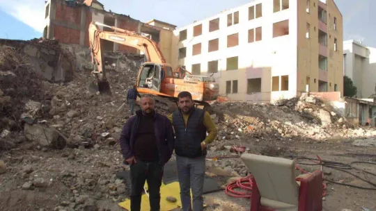 Balıkesir'de 50 yıllık devlet hastanesi yıkılıyor