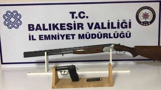 Balıkesir'de 52 kilo esrar ele geçirildi