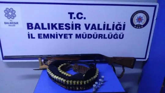 Balıkesir'de aranan 18 şahıstan 9'u tutuklandı