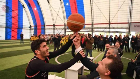 Balıkesir'de Mahalle Ligi Turnuvası başladı