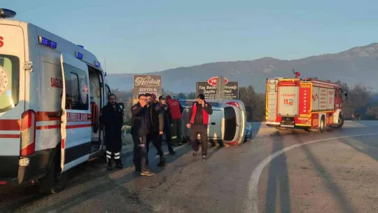 Balıkesir'de trafik kazası: 3 yaralı