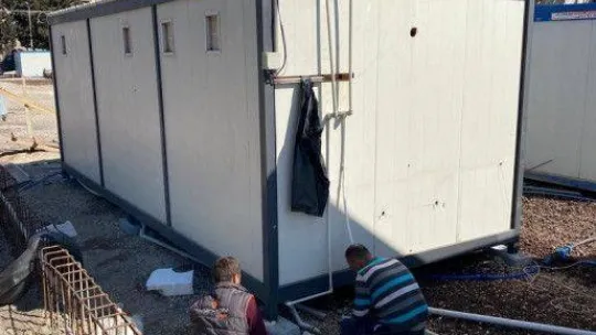 Balıkesir deprem bölgesinde yaraları sarıyor