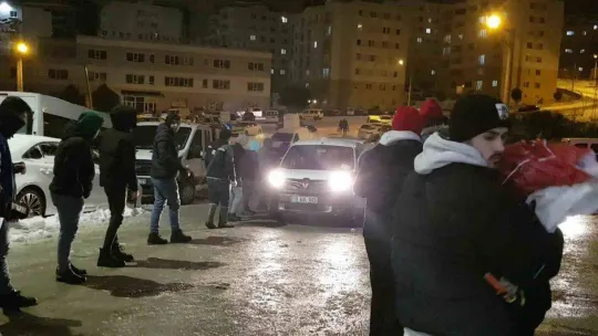 Balıkesir depremzedeler için kenetlendi