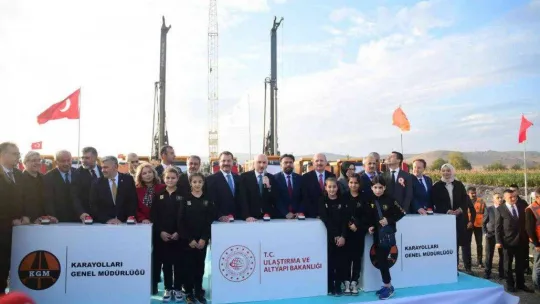 Balıkesir geçişini 5 dakikaya düşürecek Kuzeybatı Çevreyolu'nun temeli törenle atıldı