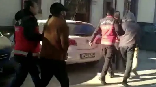 Balıkesir merkezli 4 ildeki dolandırıcılık soruşturmasında 23 tutuklama