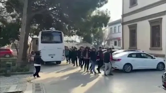 Balıkesir merkezli 4 ildeki dolandırıcılık soruşturmasında 23 tutuklama