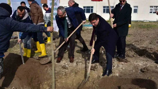 Balıkesir Üniversitesinde Fidan Dikim etkinliği gerçekleştirildi