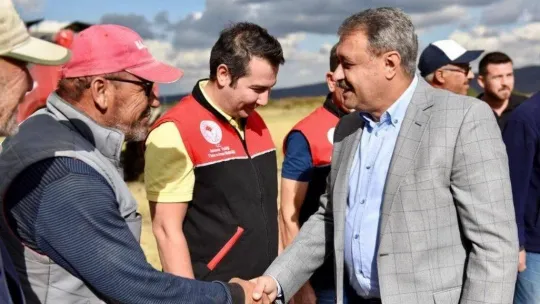 Balıkesir Valisi Şıldak Gönen'de çeltik hasadına katıldı