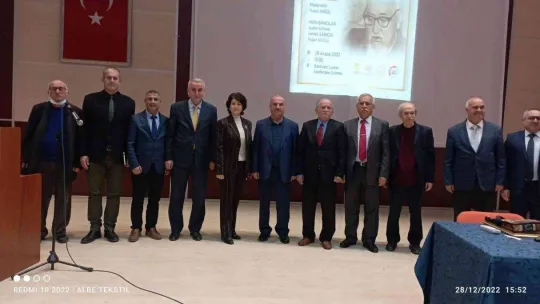 Balıkesirli yazarlar Hasan Basri Çantay'ı anlattı