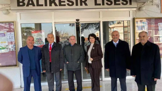 Balıkesirli yazarlar Hasan Basri Çantay'ı anlattı