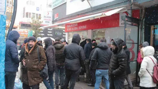 Balıkesirliler kan bağışına koştu