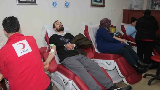 Balıkesirliler kan bağışına koştu