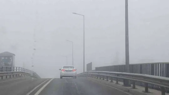 Balıkesirliler yılın son gününe sisle uyandı