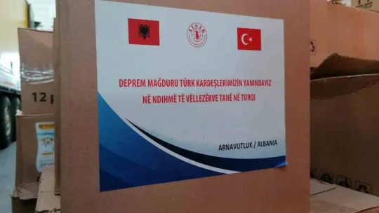 Balkanlardan akın akın deprem için geliyorlar: Yollarda tır kuyrukları