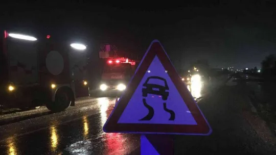 Ballıhoca Köprüsü'nde feci kaza: 2 yaralı