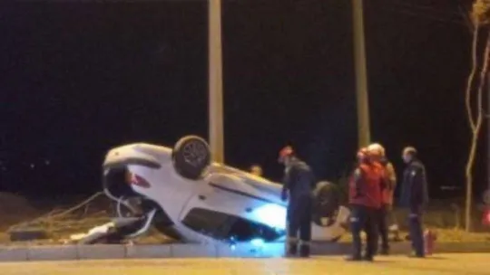 Bandırma'da araç takla attı 1 kişi yaralı