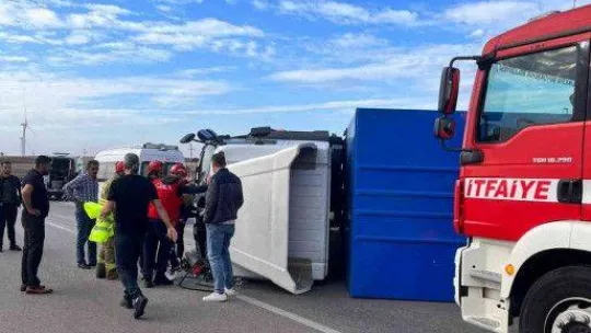 Bandırma'da kadın kamyon sürücüsü kazada yaralandı